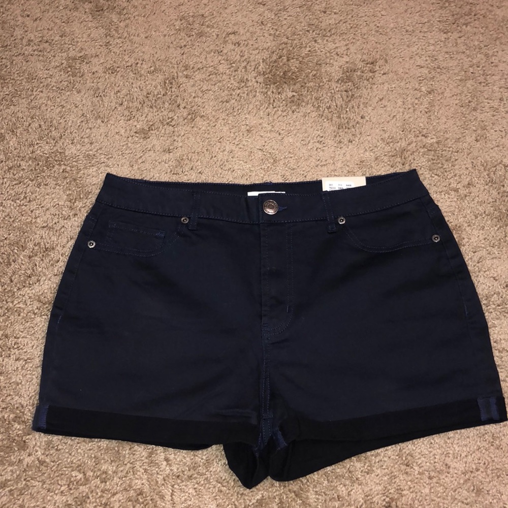 NWT NAVY Shorts size 11/12